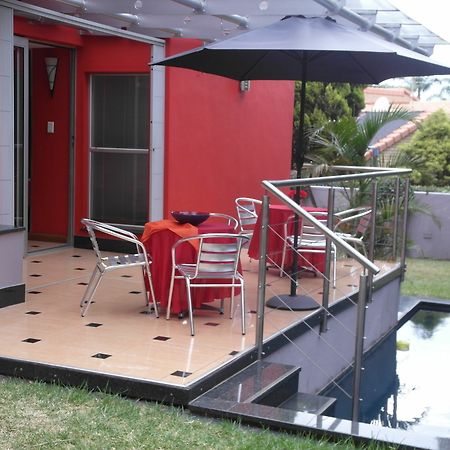 Red Square Home พริทอเรีย ภายนอก รูปภาพ
