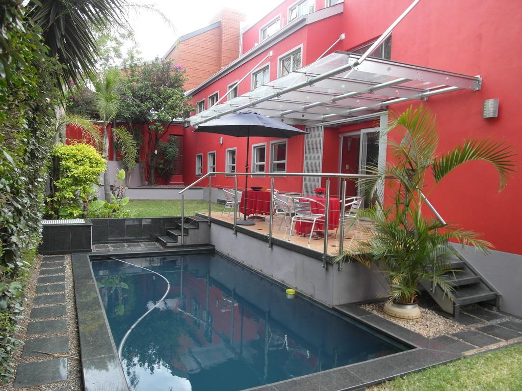 Red Square Home พริทอเรีย ภายนอก รูปภาพ